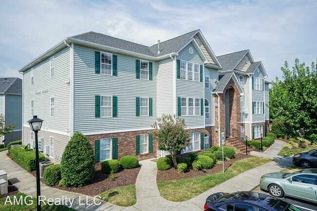Building Photo - 2 br, 2 bath House - 3481 Forestdale Drive...