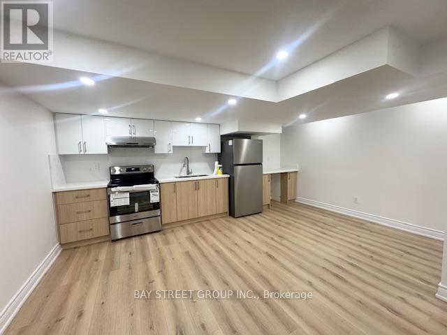 Building Photo - 59 Larkmead Crescent