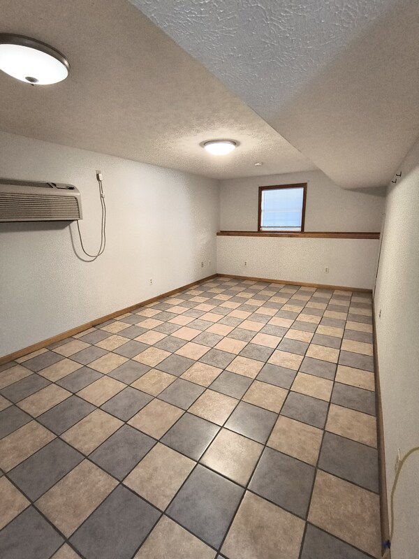 Foto del edificio - 306 Kelsay Dr