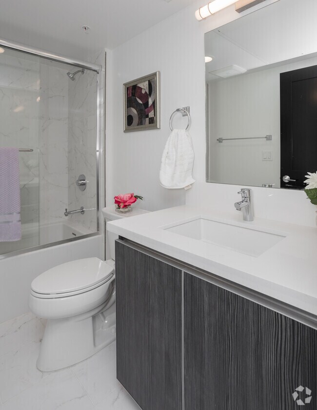 1HAB, 1,5BA - 700-925 ft² - ST Townhomes at Romaine