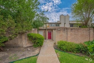Building Photo - 710 Country Pl Dr