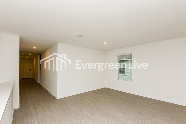 Building Photo - 2256 Tierra Madre Blvd