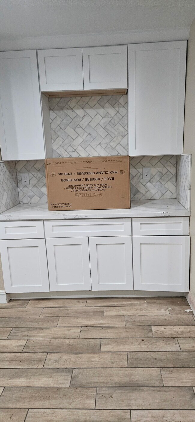 Foto del edificio - 3139 E Lyell Ave