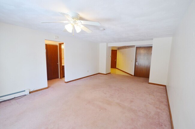 Building Photo - Convenient 1 BR Holden MA