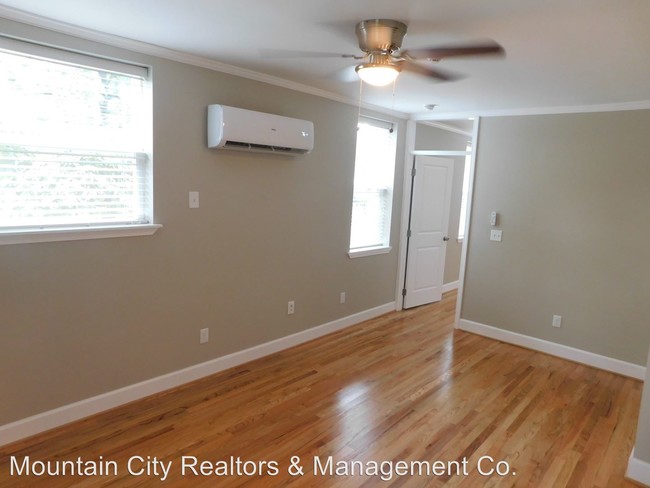 Building Photo - 1 br, 1 bath House - 1006 Forest Avenue