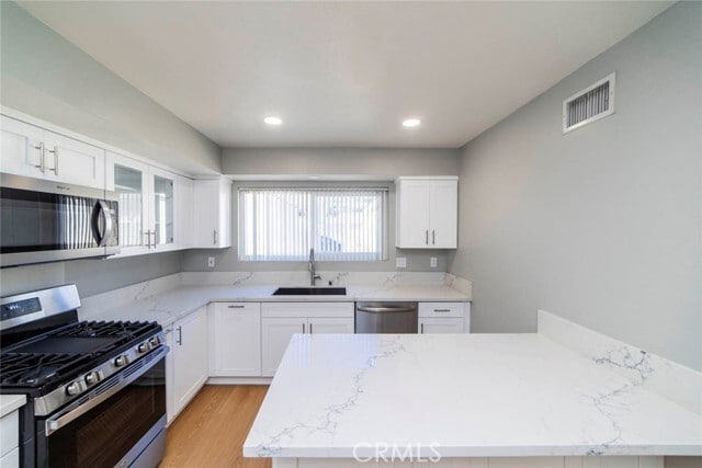 Building Photo - 4 Dewberry Way
