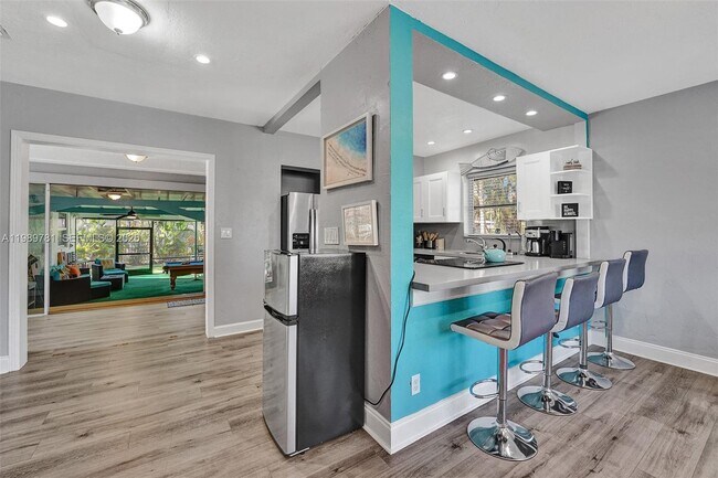 Foto del edificio - 529 NW 8th St