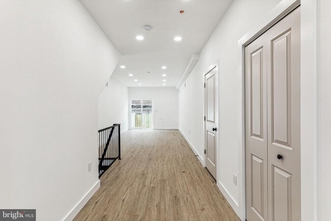 Foto del edificio - 2224 N Howard St