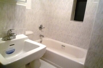 Bathroom - 121-123 Rivington St