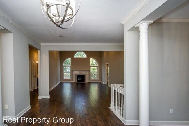 Building Photo - 5 br, 4 bath House - 2709 Chapel Wood Terr