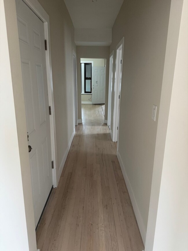 Foto del edificio - 1518 W Cullom Ave