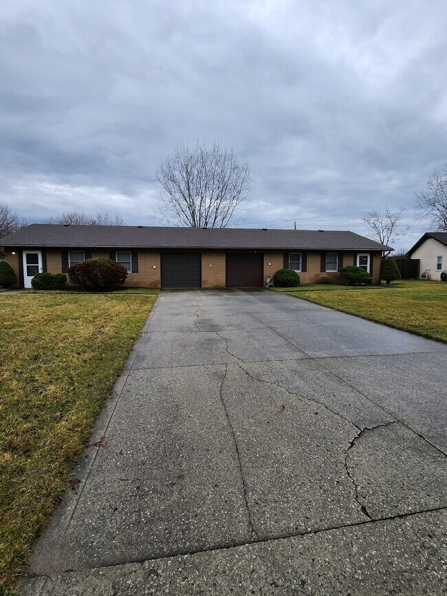 Foto del edificio - 4120 Acres Dr