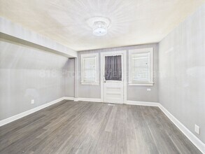 Building Photo - 701 W Kansas St