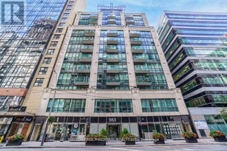Building Photo - 263 Wellington St W