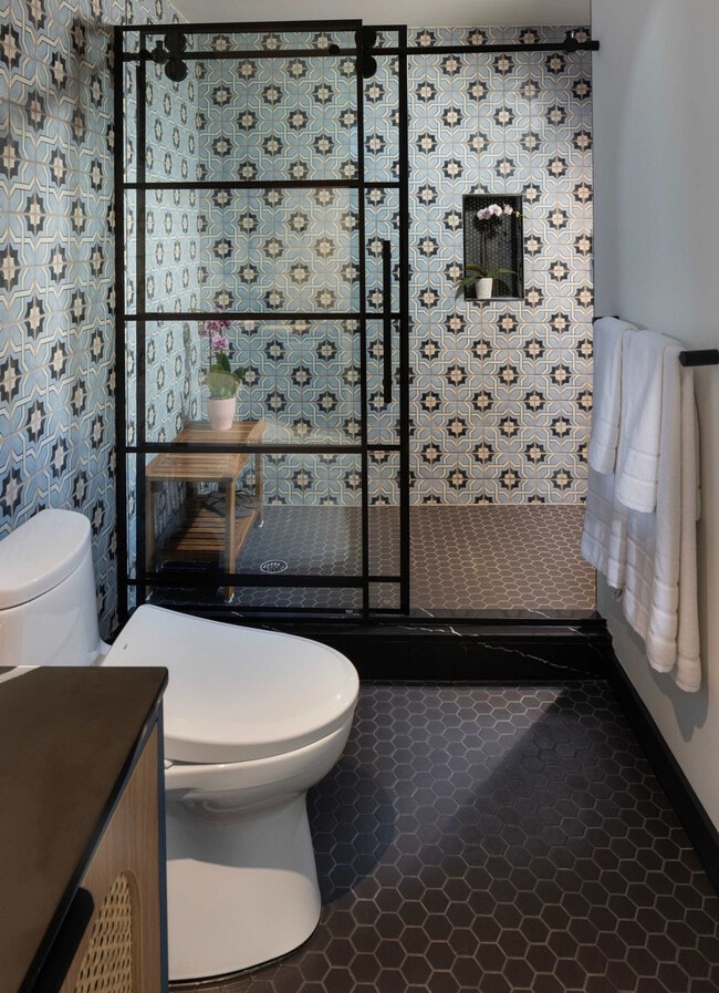 Building Photo - 1200 Ocean Dr