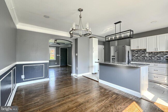 Foto del edificio - 1618 Wadsworth Way