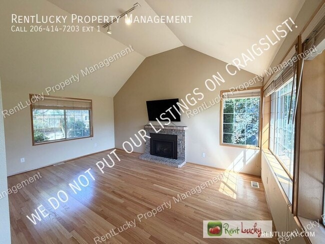 Building Photo - 3734 Braeburn Dr NE