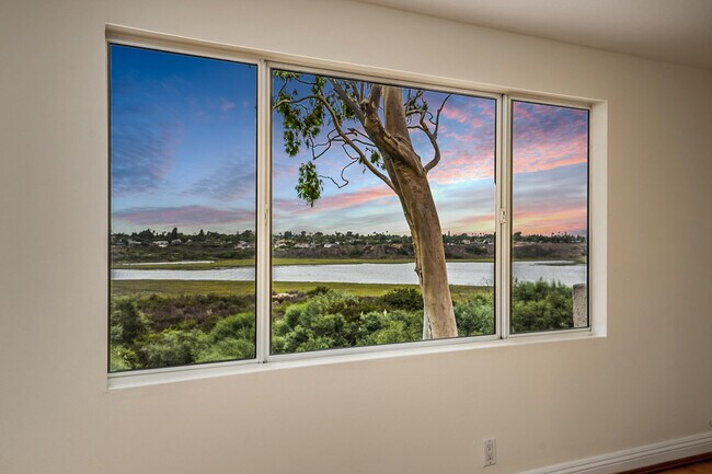 Building Photo - 316 Vista Madera