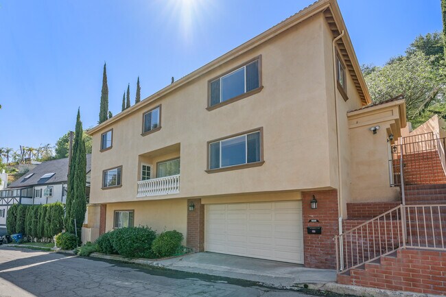 Foto del edificio - 3962 Oakfield Dr