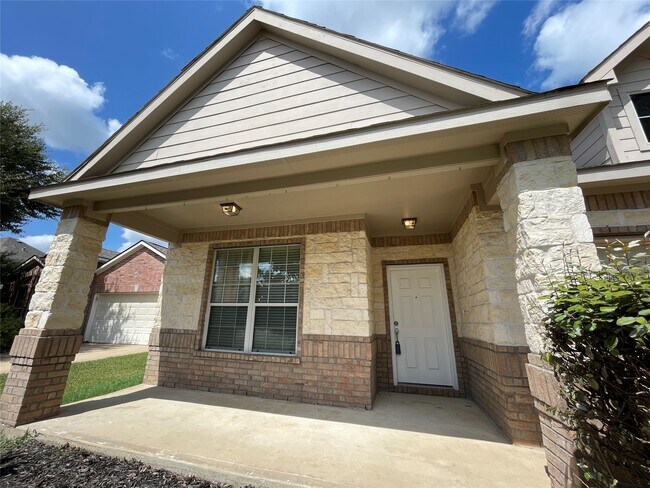 Foto del edificio - 5811 Ranch Riata Ct