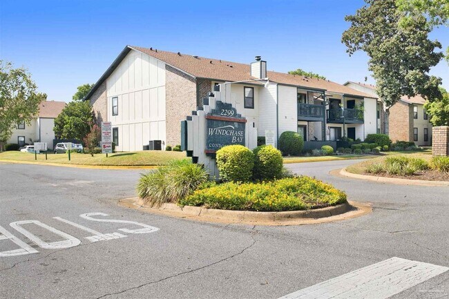 Windchase Complex Entrance - 2299 Scenic Hwy