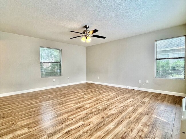 Foto del edificio - 701 W Sycamore St