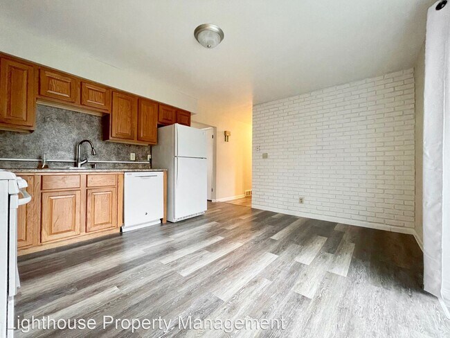 Building Photo - 3 br, 1 bath House - 535 E Dale Avenue