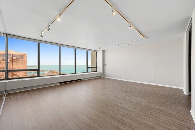 Foto del edificio - 2800 N Lake Shore Dr