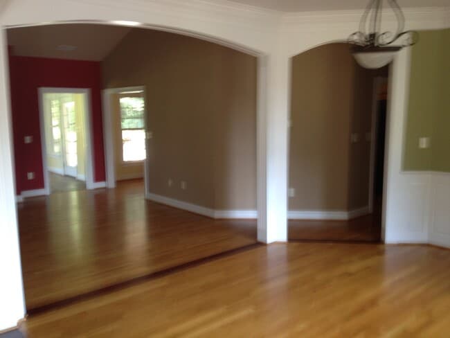 Photo - Beautiful 3 Bedroom 2 Bath Single Floor Living in Ford's Colony! House