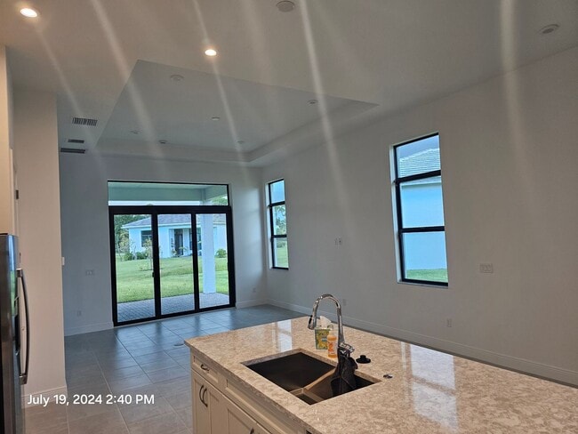 Building Photo - Discover the epitome of luxury living in t...