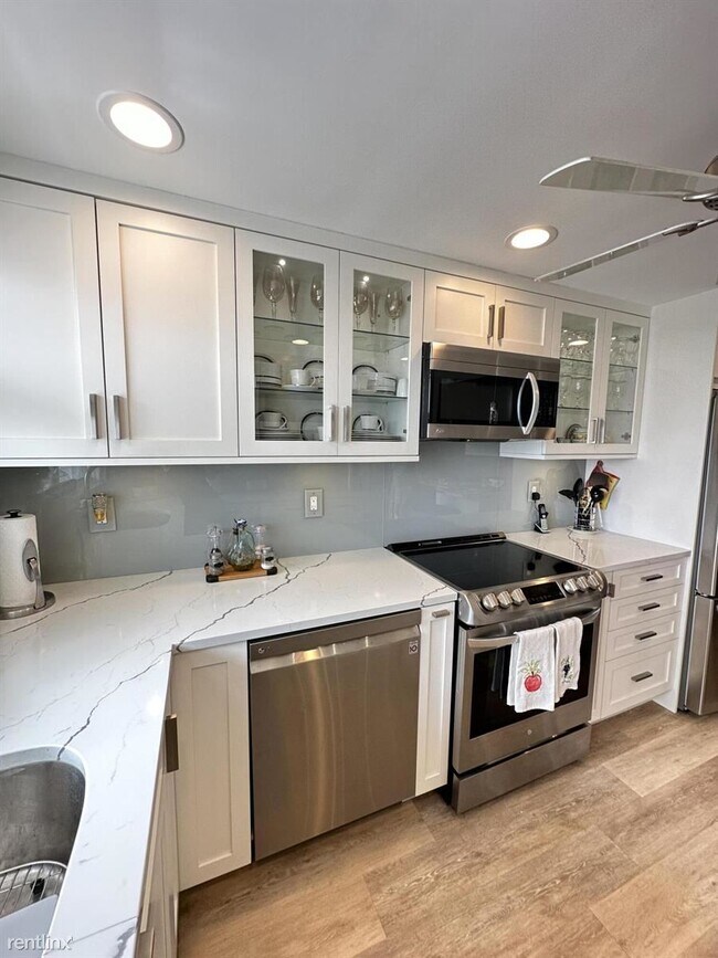 Foto del edificio - 2 br, 2 bath Condo - 3310 S Ocean Blvd Apt...