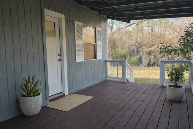 Foto del edificio - 8115 Tall Pine Ln