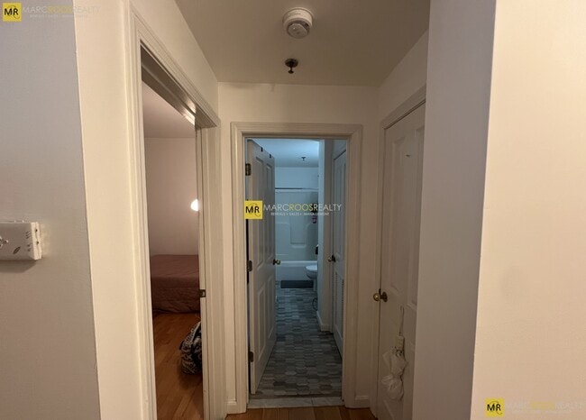 Photo - 636 Beacon St Apartment