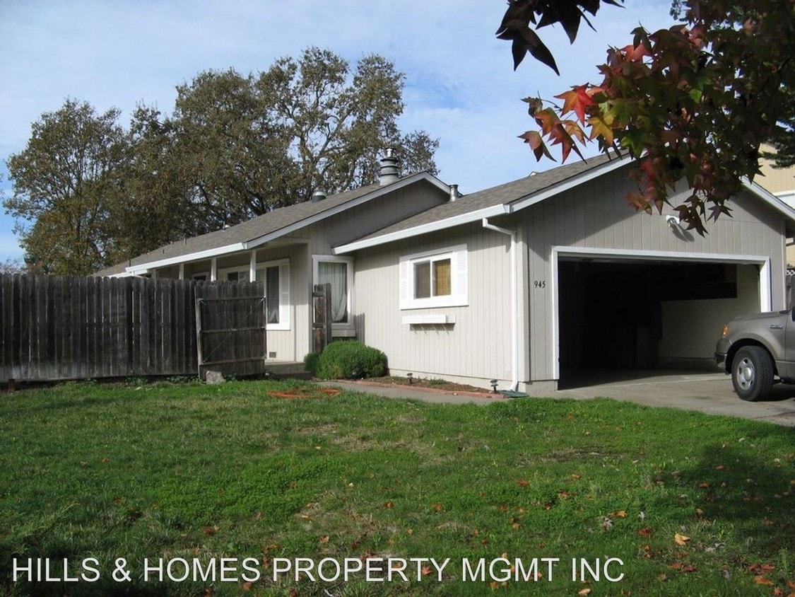 Primary Photo - 4 br, 2 bath House - 945 LODI STREET