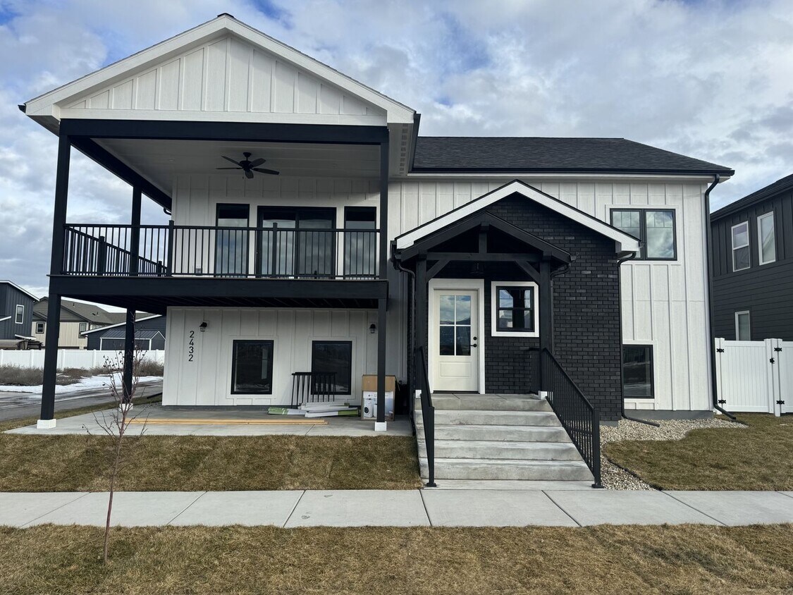 Primary Photo - Beautiful New Construction 3 Bed/2.5 Bath ...