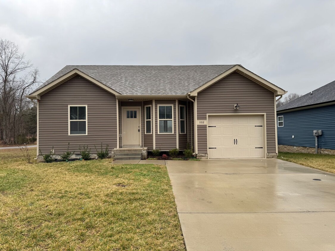 Primary Photo - Gorgeous Single Family Home