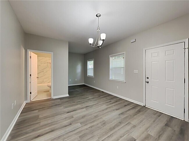 Foto del edificio - 255 Farrington Ave SE