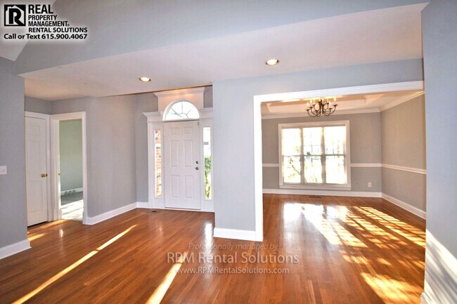 Foto del edificio - Amazing 4BR/3BA+Bonus in wonderful Brentme...