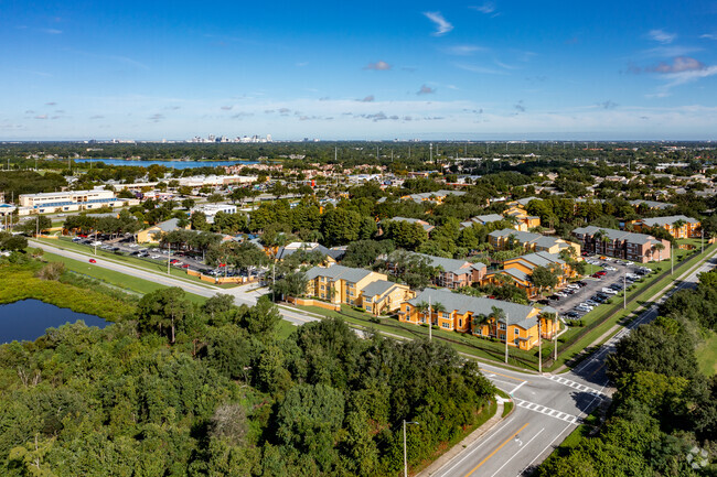 5749 Gatlin Ave Orlando, FL 32822 - Venetian Place Condos