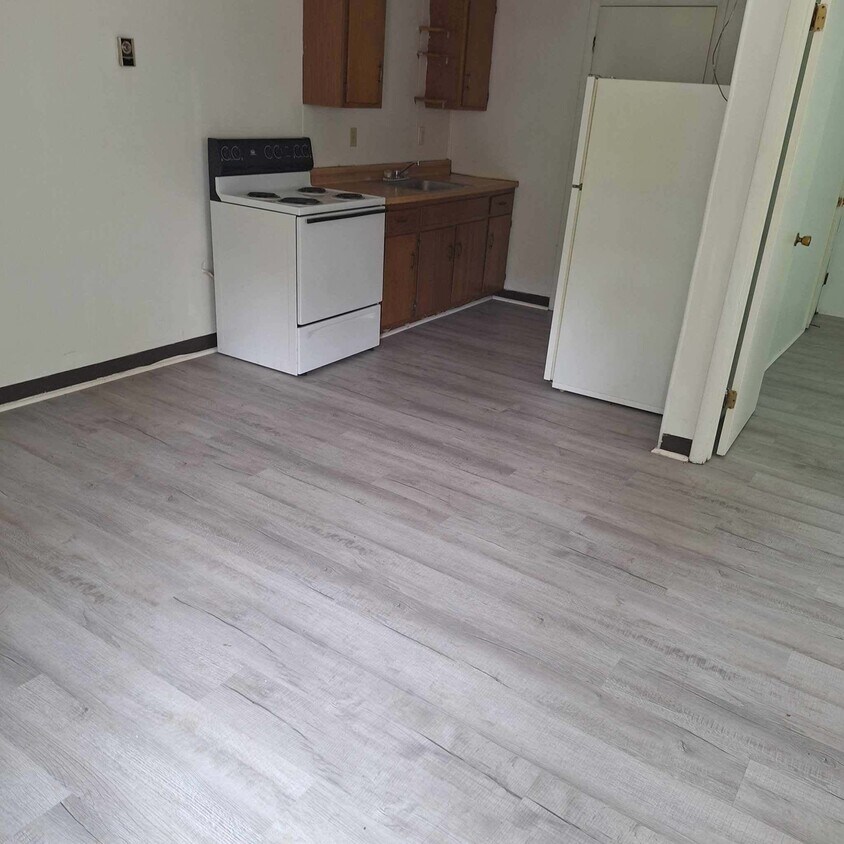 Foto del edificio - 232 W Main St