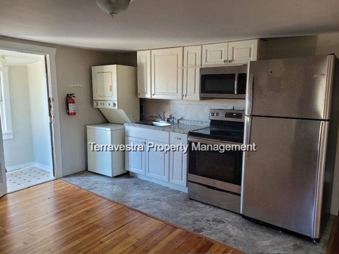 Foto principal - 376 S Hook Rd