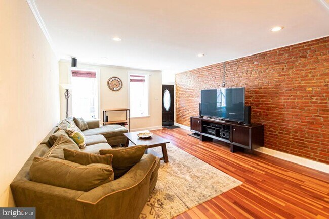 Foto del edificio - 2107 Carpenter St