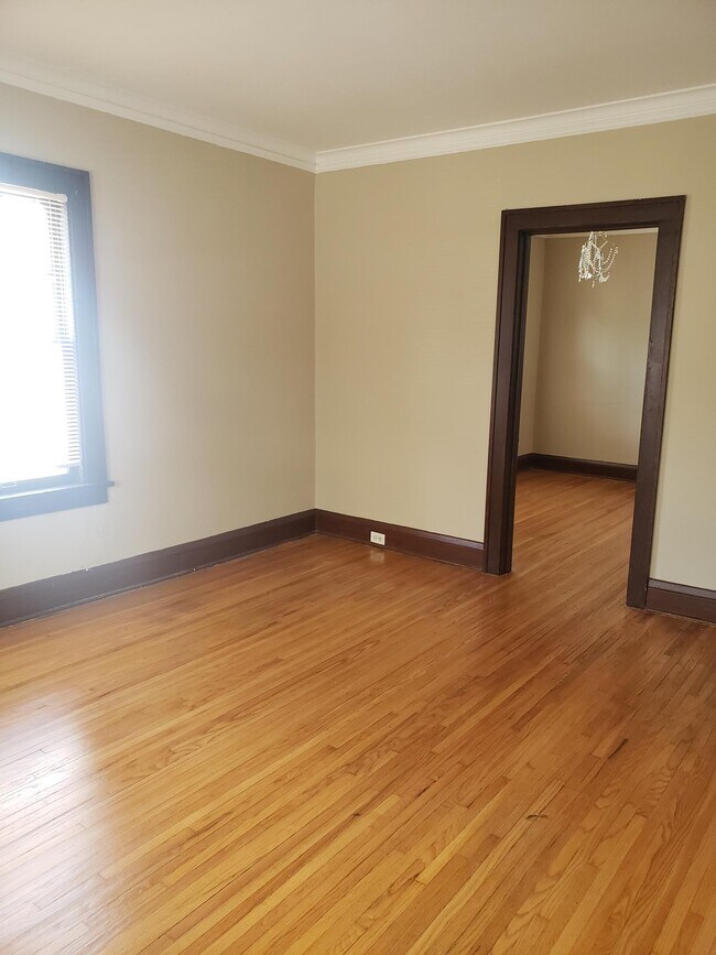 Foto del edificio - 2621 Pleasant Ave