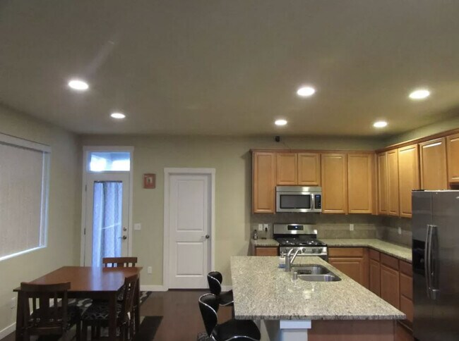 Foto del edificio - 5309 Boardwalk St SE