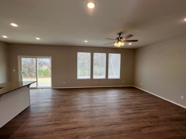 Building Photo - NEW BUILD! 4 BEDROOM 2 BATHROOM