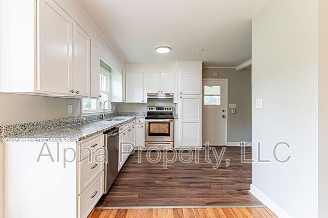 Building Photo - 101 Benjamin Ave