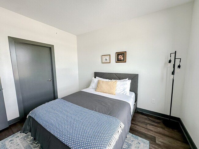 Foto del edificio - 1247 8th St