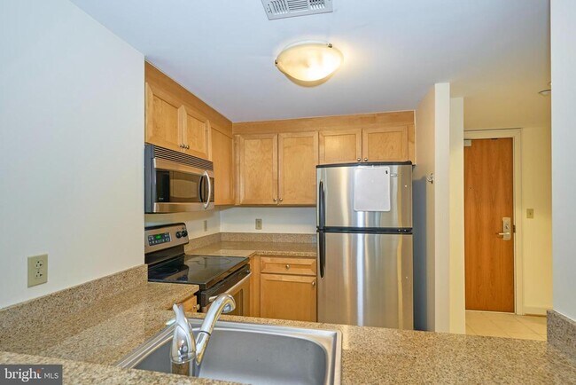 Foto del edificio - 1150 K St NW