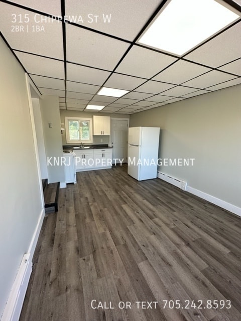 Building Photo - Two Bedroom plus small office Apartment