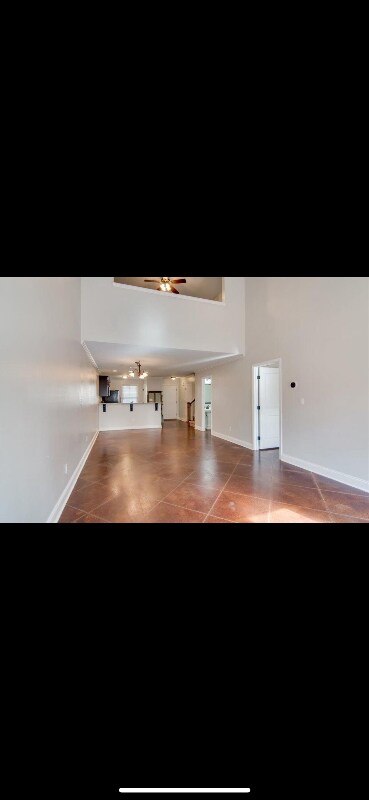 Building Photo - 225 Mossy Bank Dr